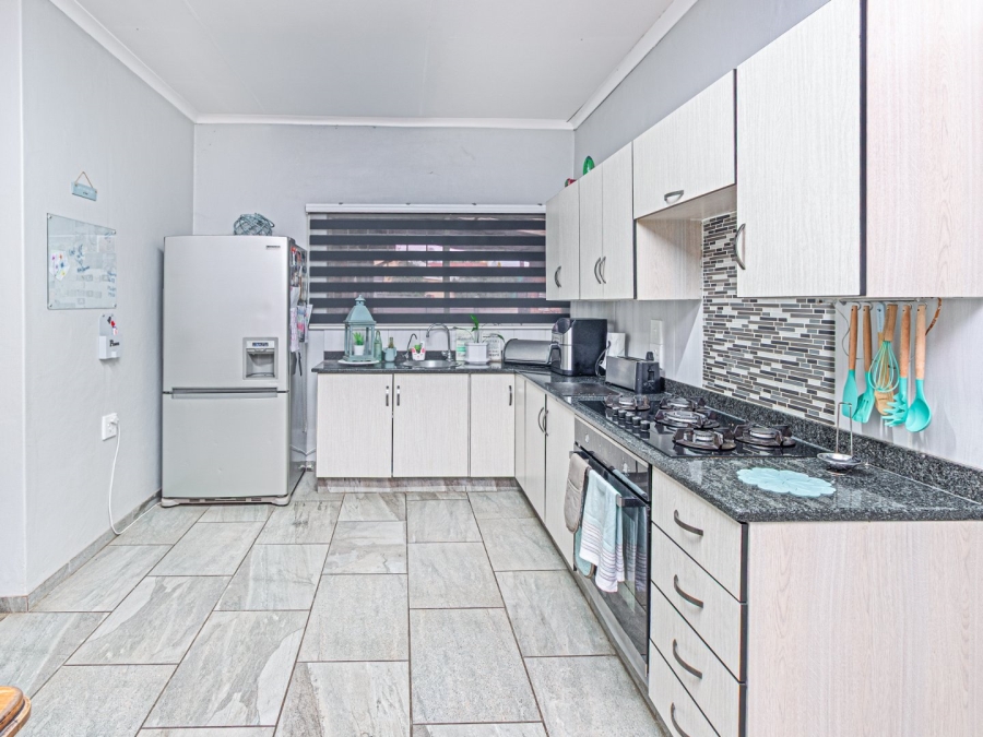3 Bedroom Property for Sale in Melodie North West